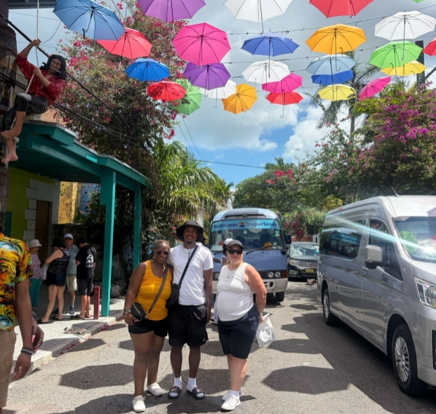 Cnassau private tours